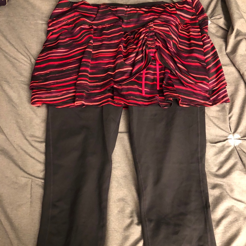 Athleta cropped leggings with skirt